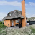 Thatched By The North Sea In Semesterbostad *