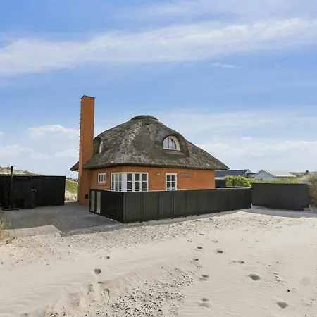 Semesterbostad Thatched By The North Sea In Blokhus